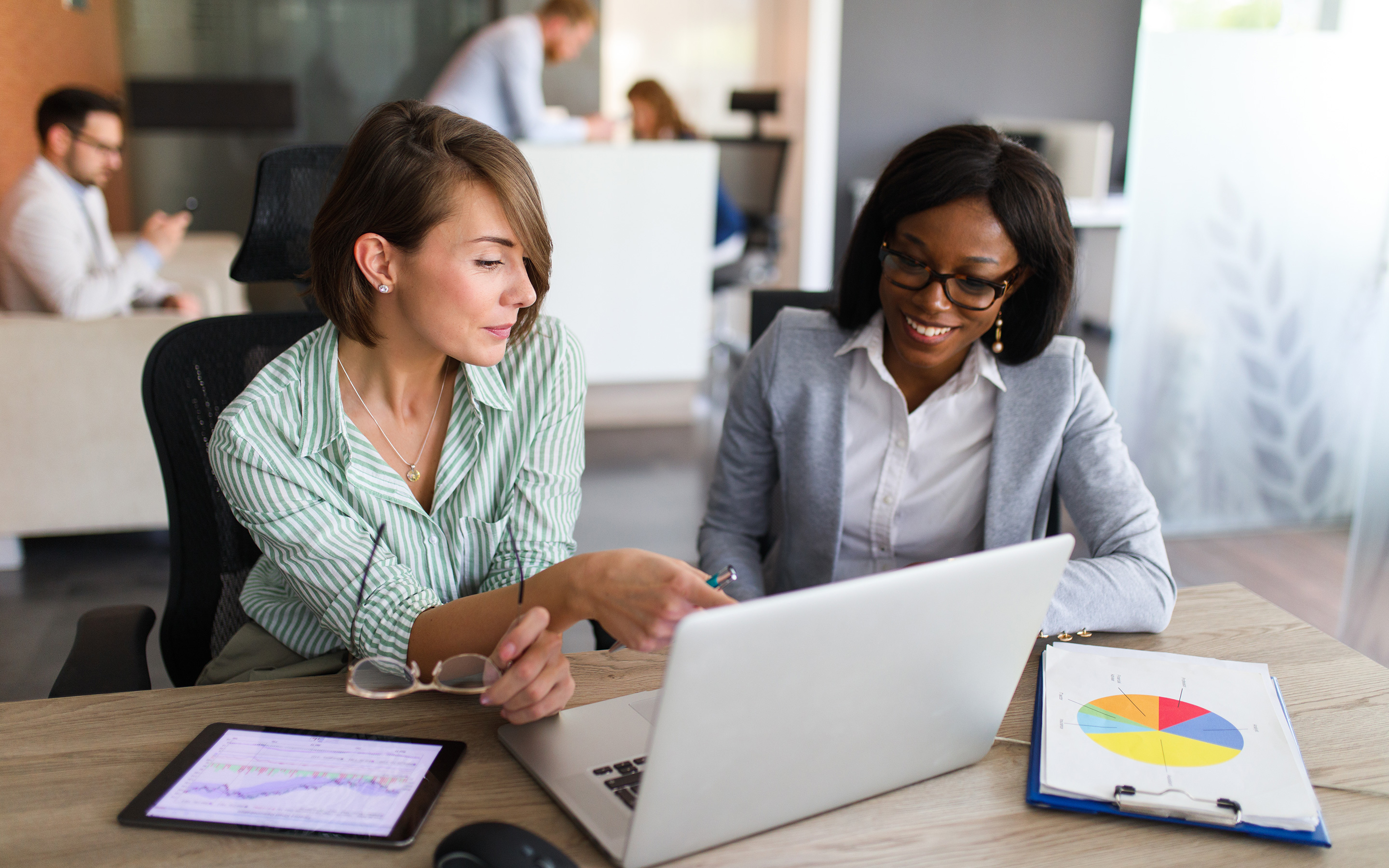 Deliver a seamless sales experience across the lead-to-order lifecycle 2023 03 24 DELIVER A SEAMLESS SALES EXPERIENCE ACROSS THE LEAD TO ORDER LIFECYCLE